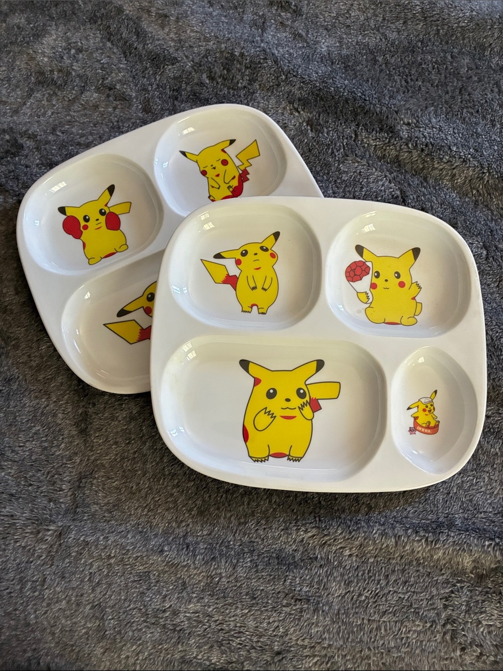 Pikachu Sectioned Dinner Plate - White and Yellow vintage